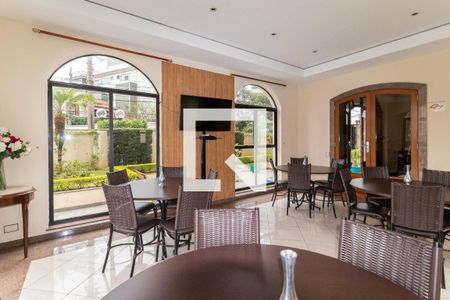 Apartamento para alugar com 233m², 4 quartos e 3 vagas Apartamento para alugar com 233m², 4 quartos e 3 vagasÁrea comum - Salão de festas