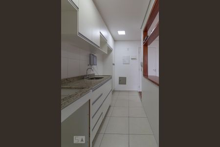 Apartamento para alugar com 3 quartos, 72m² em Km 18, Osasco