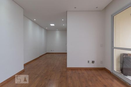 Apartamento para alugar com 3 quartos, 72m² em Km 18, Osasco