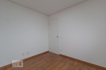 Apartamento para alugar com 3 quartos, 72m² em Km 18, Osasco