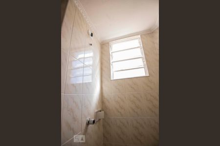 banheiro de apartamento para alugar com 2 quartos, 51m² em Parque Residencial Vila União, Campinas