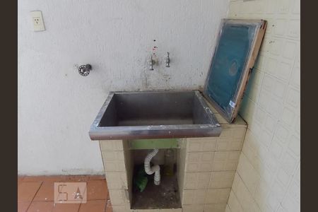 Casa à venda com 250m², 2 quartos e 2 vagasÁrea de Serviço 1