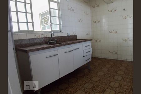 Casa à venda com 250m², 2 quartos e 2 vagasCozinha
