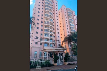 Apartamento à venda com 92m², 3 quartos e 3 vagasFachada do Condomínio