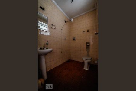 Casa à venda com 130m², 3 quartos e 1 vagaBanheiro