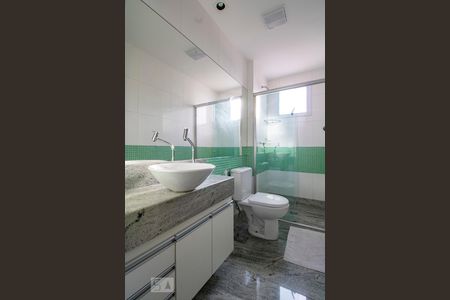 Banheiro de apartamento para alugar com 3 quartos, 90m² em Barro Preto, Belo Horizonte