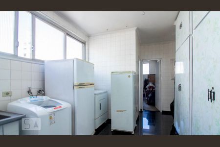 Apartamento à venda com 260m², 3 quartos e 1 vagaÁrea de Serviço