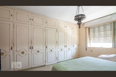 Apartamento à venda com 260m², 3 quartos e 1 vagaSuíte 1