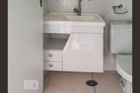 Banheiro de casa de condomínio para alugar com 2 quartos, 50m² em Ipiranga, São Paulo