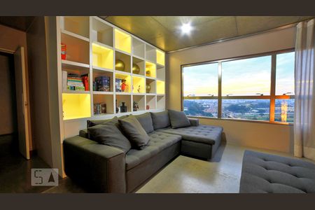 Apartamento à venda com 70m², 1 quarto e 1 vagaSala