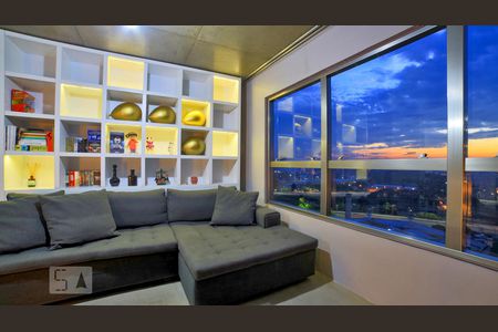 Apartamento à venda com 70m², 1 quarto e 1 vagaSala