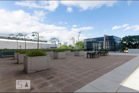 Apartamento à venda com 70m², 1 quarto e 1 vagaÁrea comum