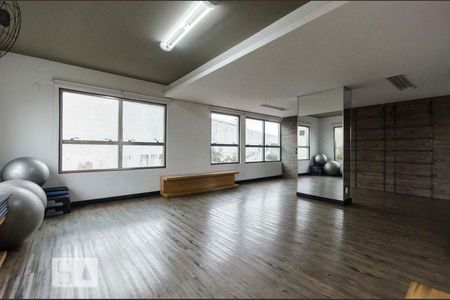 Apartamento à venda com 70m², 1 quarto e 1 vagaAcademia