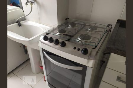 Cozinha de apartamento para alugar com 2 quartos, 44m² em Água Branca, São Paulo
