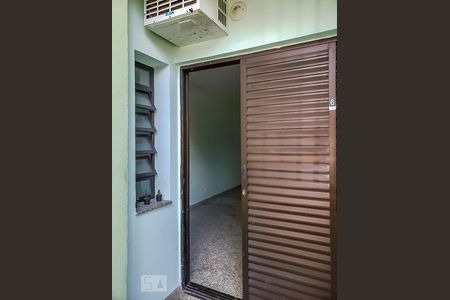 Varanda de kitnet/studio para alugar com 1 quarto, 20m² em Vila São Pedro, Santo André