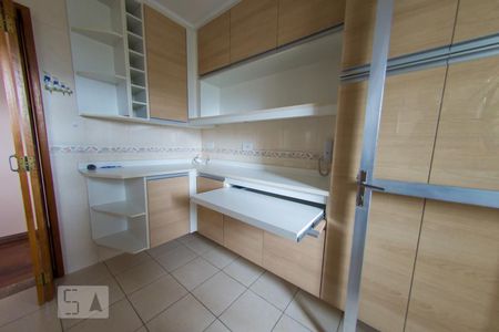 Apartamento para alugar com 124m², 3 quartos e 1 vaga Apartamento para alugar com 124m², 3 quartos e 1 vagaCozinha