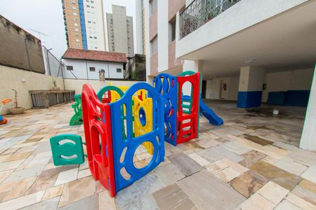 Apartamento para alugar com 124m², 3 quartos e 1 vaga Apartamento para alugar com 124m², 3 quartos e 1 vagaÁrea Comum - Playground