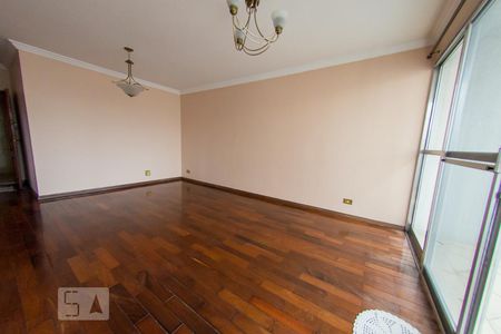 Apartamento para alugar com 124m², 3 quartos e 1 vaga Apartamento para alugar com 124m², 3 quartos e 1 vagaSala