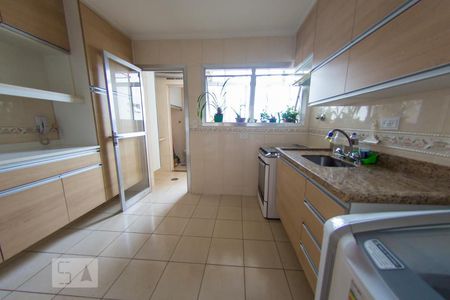 Apartamento para alugar com 124m², 3 quartos e 1 vaga Apartamento para alugar com 124m², 3 quartos e 1 vagaCozinha