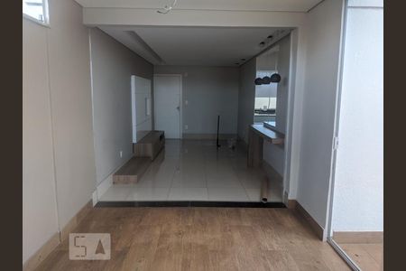 Sala de apartamento à venda com 3 quartos, 110m² em Planalto, Belo Horizonte