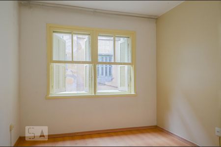 Quarto 2 de apartamento para alugar com 3 quartos, 87m² em Santana, Porto Alegre