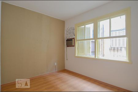 Quarto 1 de apartamento para alugar com 3 quartos, 87m² em Santana, Porto Alegre