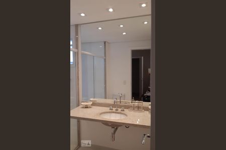 Apartamento à venda com 151m², 3 quartos e 3 vagasBanheiro da suíte 3