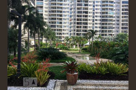 Apartamento para alugar com 78m², 2 quartos e sem vaga