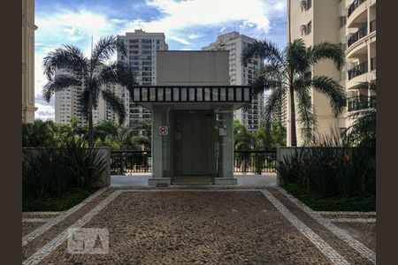Apartamento para alugar com 78m², 2 quartos e sem vaga