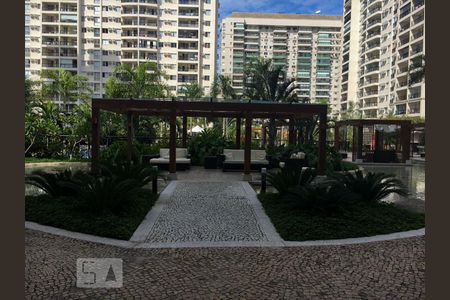 Apartamento para alugar com 78m², 2 quartos e sem vaga