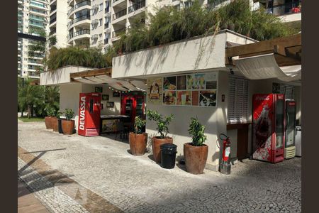 Apartamento para alugar com 78m², 2 quartos e sem vaga