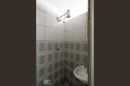 Banheiro  de casa para alugar com 2 quartos, 65m² em Vila do Encontro, São Paulo