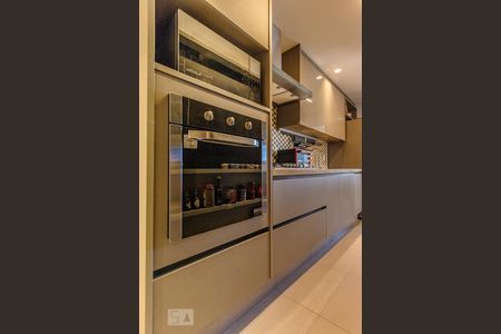 Apartamento à venda com 92m², 2 quartos e 2 vagasCozinha - Detalhe