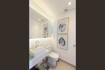 Apartamento à venda com 92m², 2 quartos e 2 vagasLavabo