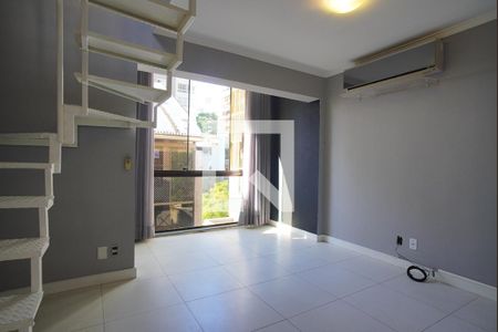 Sala de apartamento para alugar com 2 quartos, 92m² em Auxiliadora, Porto Alegre