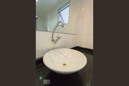 Apartamento para alugar com 70m², 3 quartos e 1 vagaBanheiro 