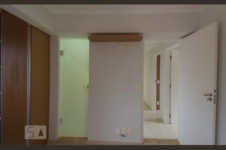 Apartamento para alugar com 70m², 3 quartos e 1 vagaSuíte