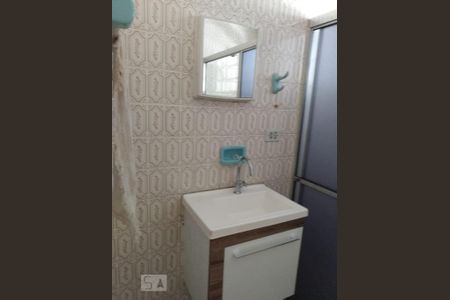 Banheiro de casa para alugar com 2 quartos, 100m² em Vila Gustavo, São Paulo