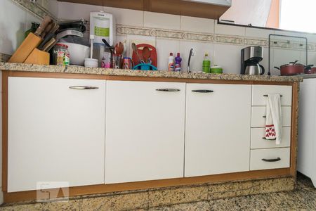 Apartamento à venda com 60m², 2 quartos e sem vaga Apartamento à venda com 60m², 2 quartos e sem vagaCozinha - Armários