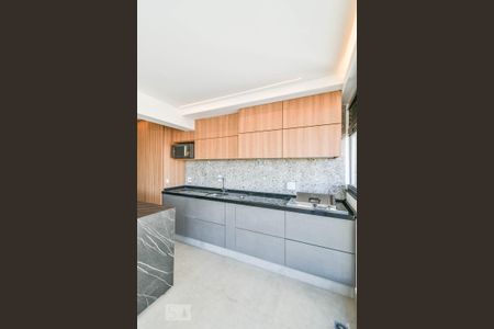 Cozinha de apartamento para alugar com 2 quartos, 72m² em Pinheiros, São Paulo