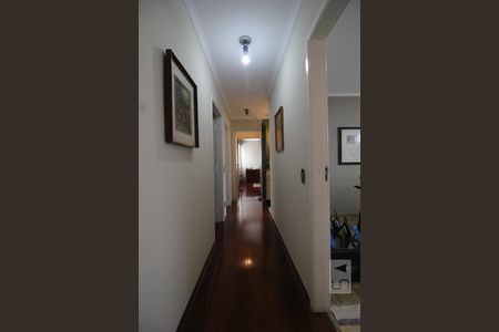 Corredor de apartamento para alugar com 2 quartos, 143m² em Paraíso do Morumbi, São Paulo