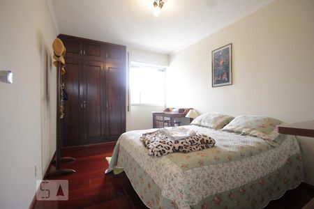 Quarto 1 de apartamento para alugar com 2 quartos, 143m² em Paraíso do Morumbi, São Paulo