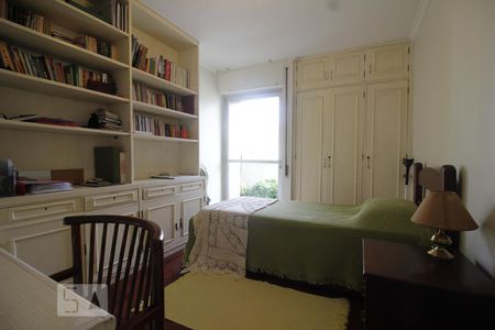 Quarto 2 de apartamento para alugar com 2 quartos, 143m² em Paraíso do Morumbi, São Paulo