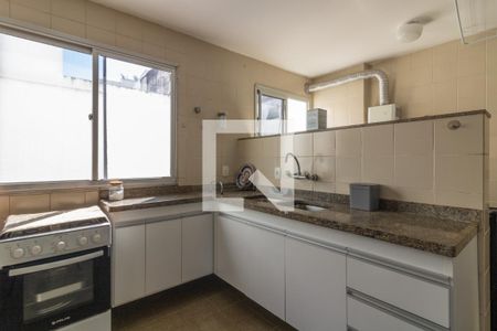 Apartamento à venda com 205m², 4 quartos e 2 vagasCozinha