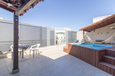 Apartamento à venda com 205m², 4 quartos e 2 vagasCobertura