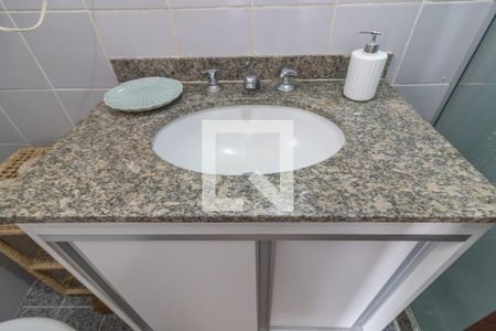 Apartamento à venda com 205m², 4 quartos e 2 vagasSuíte - Banheiro