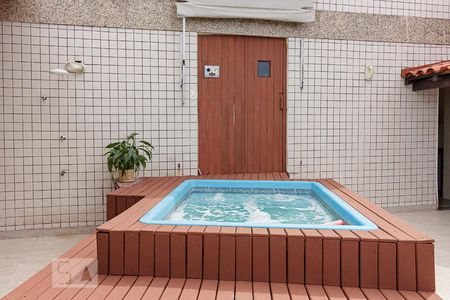 Apartamento à venda com 205m², 4 quartos e 2 vagasCobertura (Piscina)