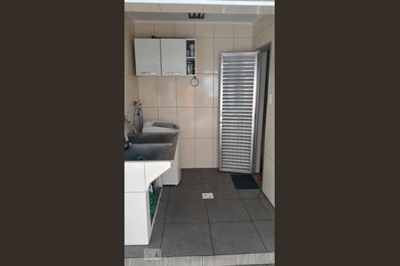 Casa à venda com 180m², 3 quartos e 3 vagasÁrea de Serviço