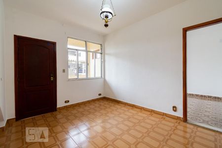 Sala de casa de condomínio para alugar com 2 quartos, 90m² em Taquara, Rio de Janeiro