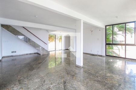 Sala de casa de condomínio à venda com 5 quartos, 486m² em Itanhangá, Rio de Janeiro